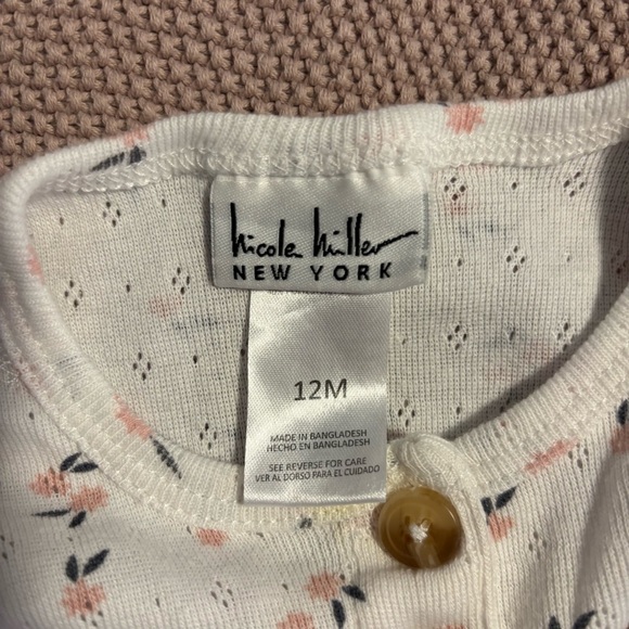 Nicole Miller White Floral Top and Blue Shorts Set - Picture 3 of 6